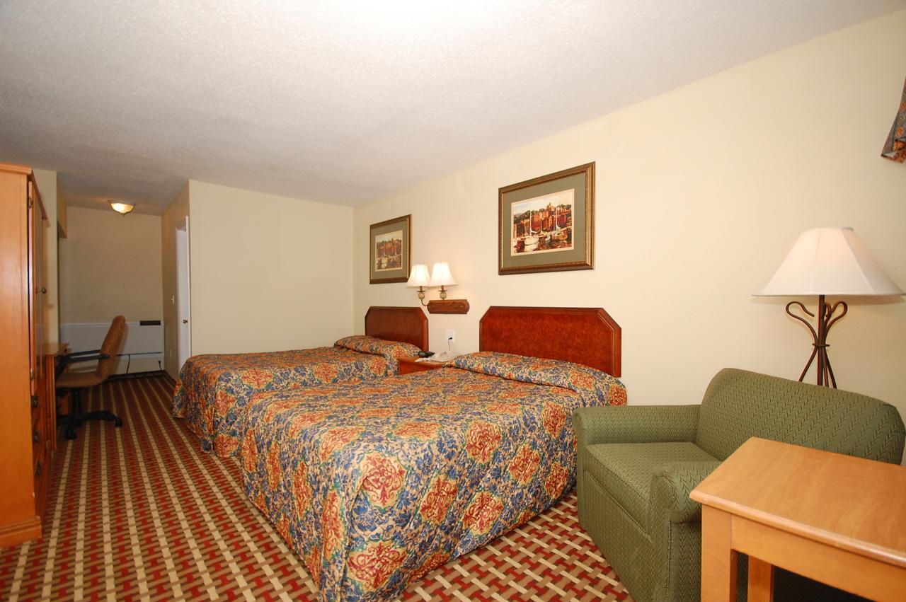 Millville Motorsports Inn And Suites Εξωτερικό φωτογραφία