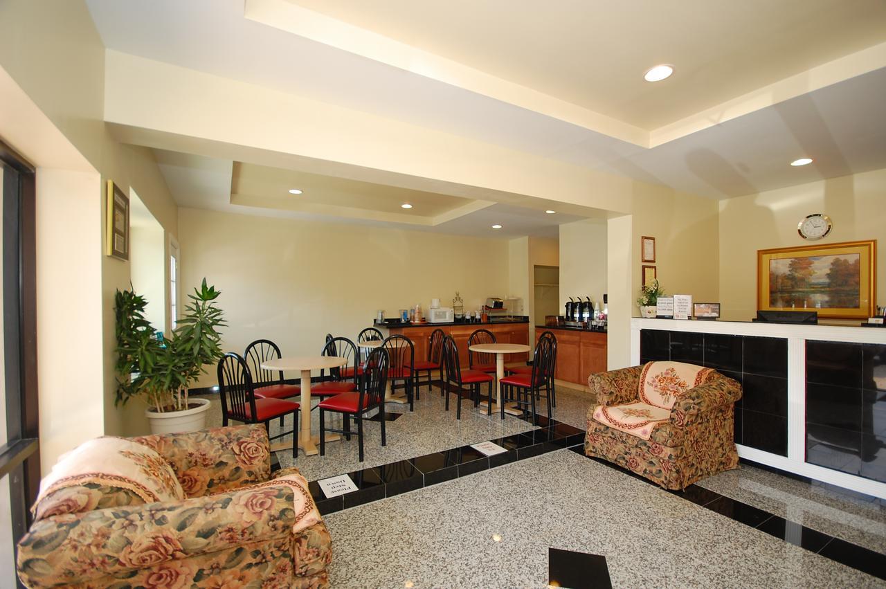Millville Motorsports Inn And Suites Εσωτερικό φωτογραφία